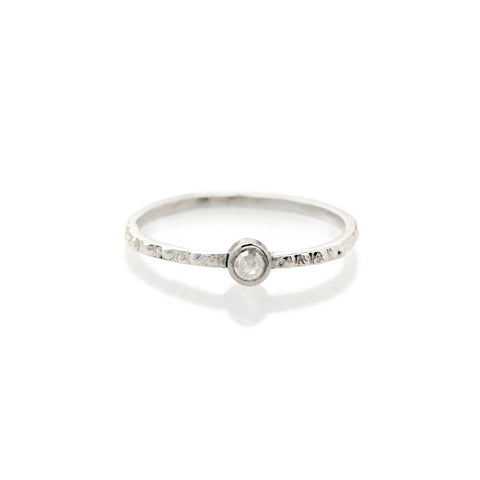Single rough diamond urch band