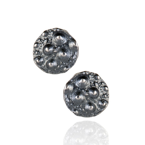 Oxidized circle urchin studs