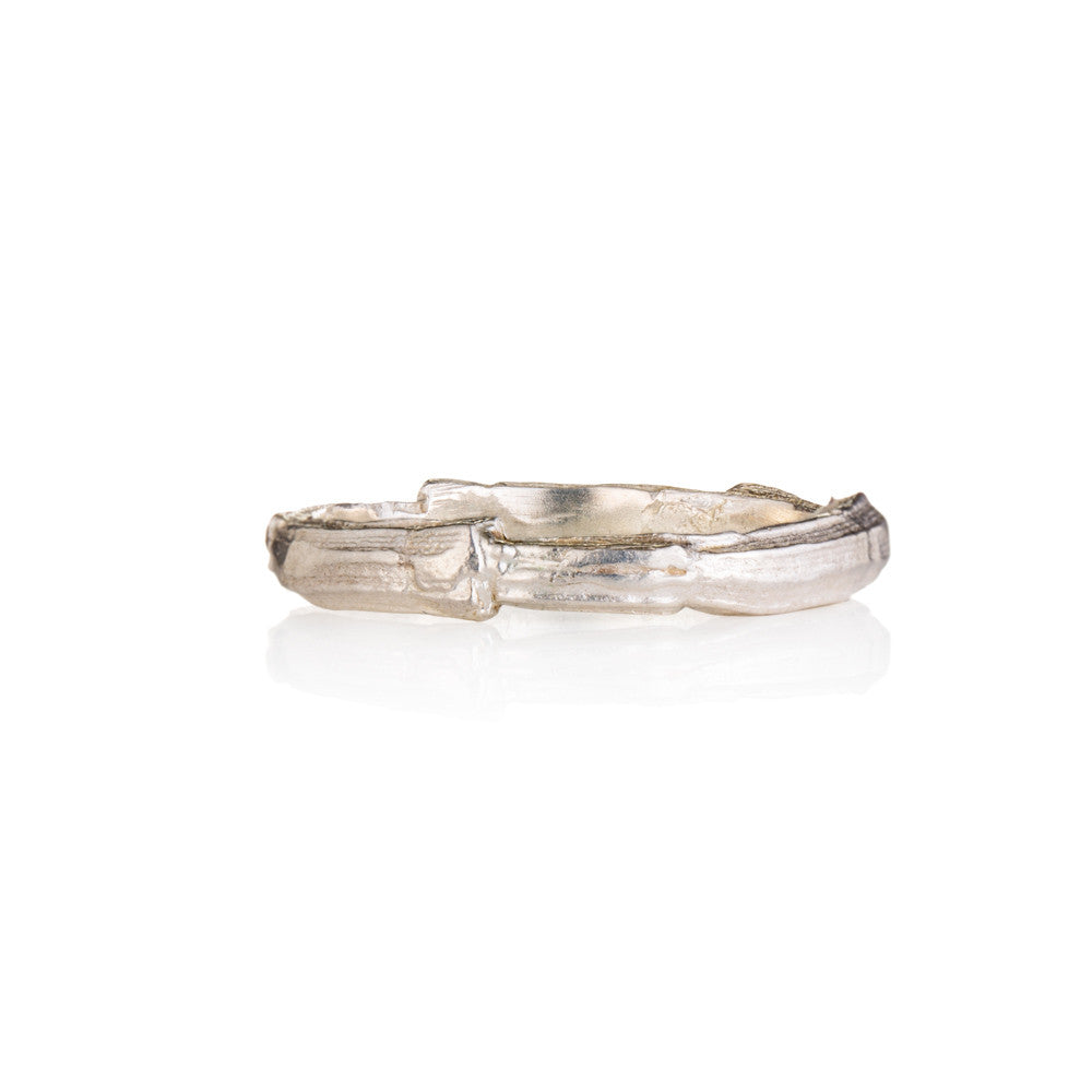 Sterling silver ridge man's band
